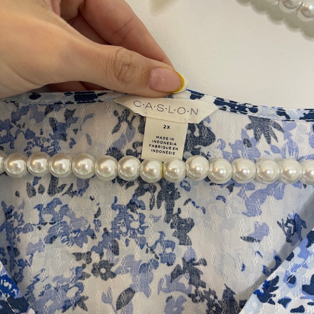 Caslon Blue and White Flutter Sleeve Blouse - Picture 11 of 12